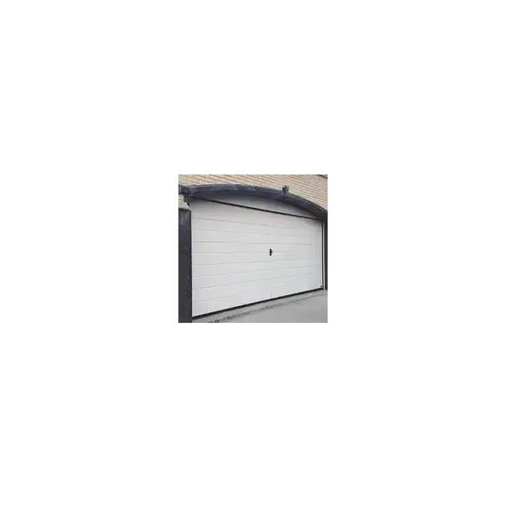 Puerta de Garage de Alta Calidad Linea Central Color Blanco 14X8 pies AISLADA Estilo Americana. Puerta de Garage de Alta Calidad Linea Central Color Blanco 14X8 pies AISLADA Estilo Americana.