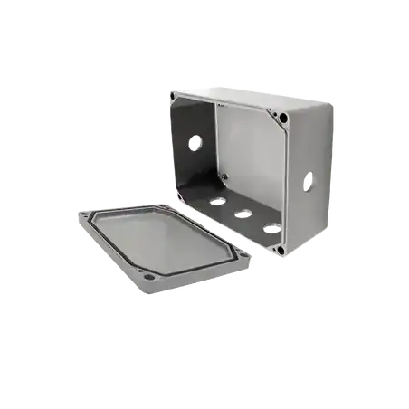 Caja de Unión de Aluminio con 6 salidas de 1   Orificios 1 Izq   1 Der   4 en la parte inferior.