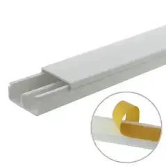 Canaleta blanca de PVC auto extinguible con división 20 x 10 mm tramo 6 pies con cinta adhesiva (5101 21252)